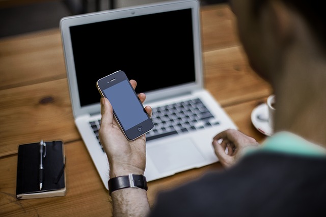BEU urges members to stop using personal cell / mobile phones for work